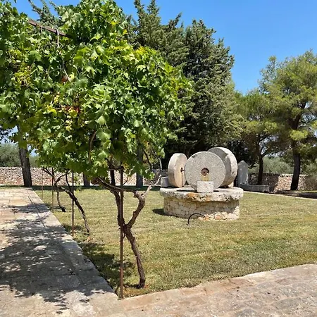 Masseria Santella Bed & Breakfast 4*