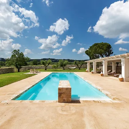 Masseria Santella Bed & Breakfast
